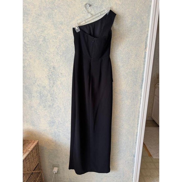 BCBG MaxAzria Elegant Black One-Shoulder Dress size 04 - Picture 3 of 9